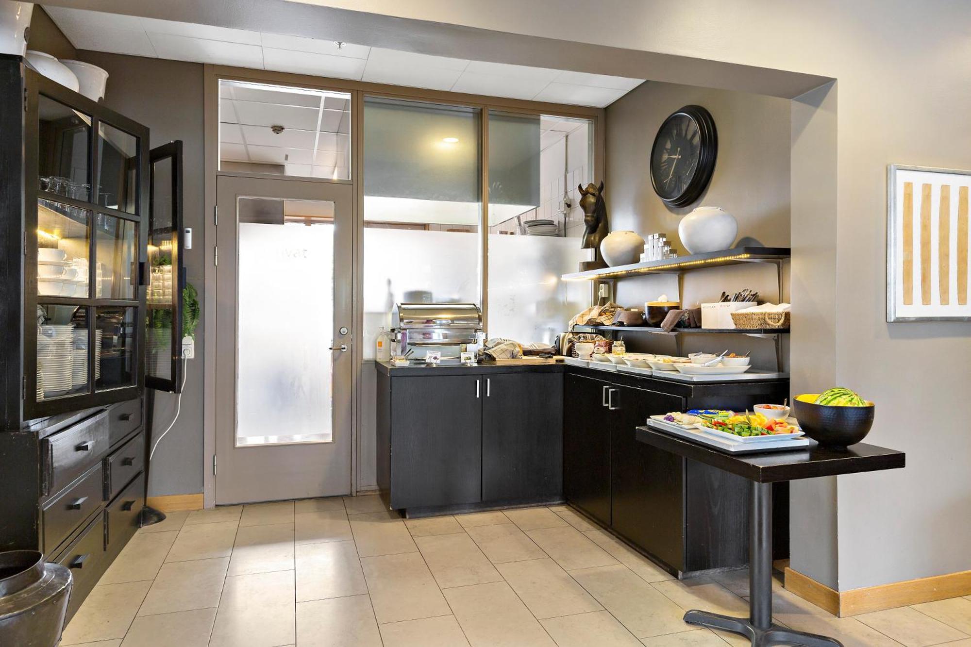 Best Western Solna Business Park Екстер'єр фото