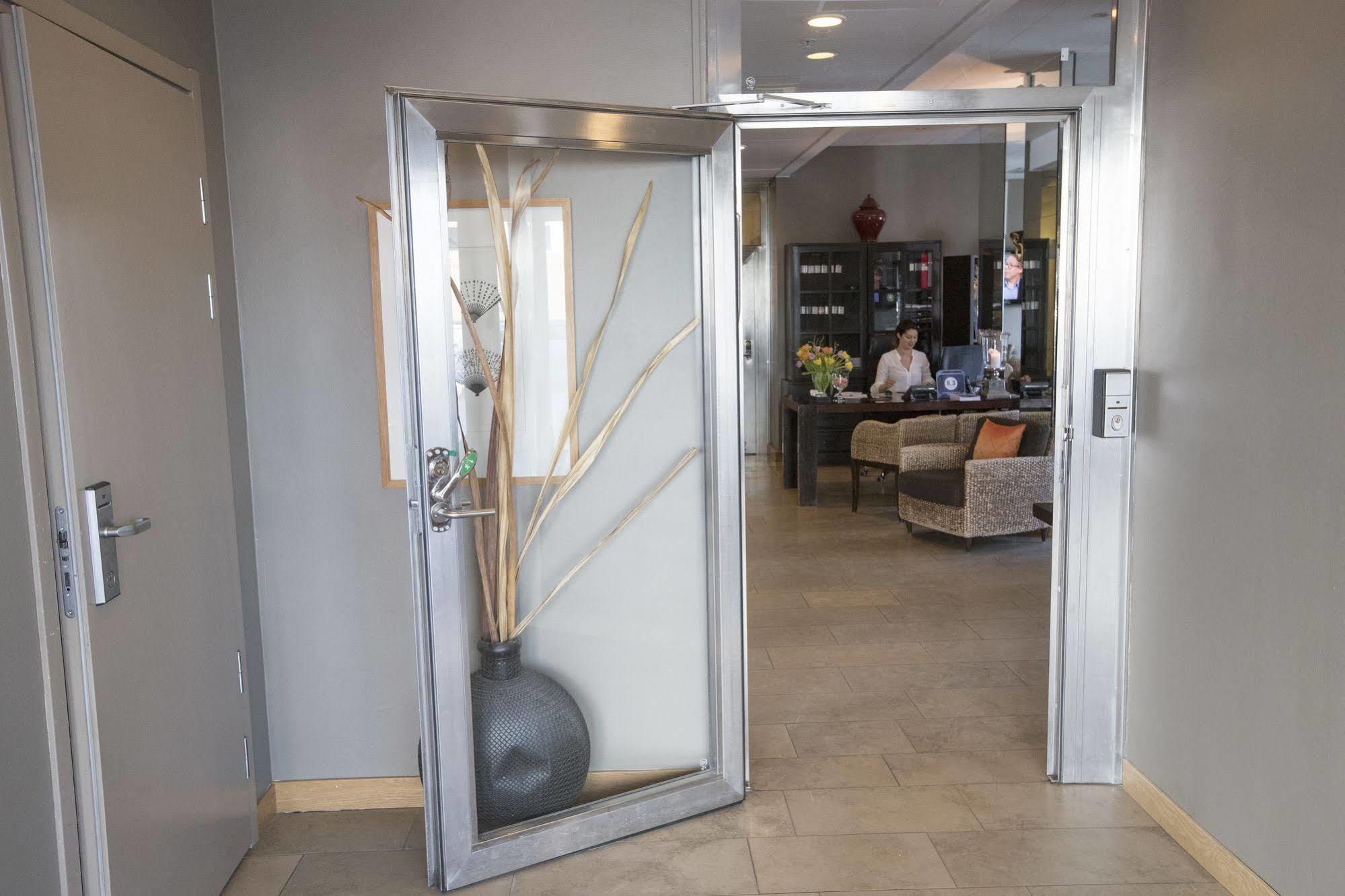 Best Western Solna Business Park Екстер'єр фото
